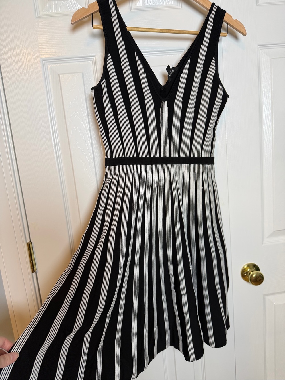 Guess Black and White Striped V-Neck Midi Dress